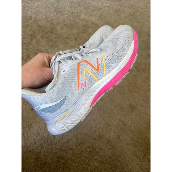New Balance Fresh Foam X 880v12
Vibrant Pink Orange (Women's)
Size 10 - Picture 1 of 11